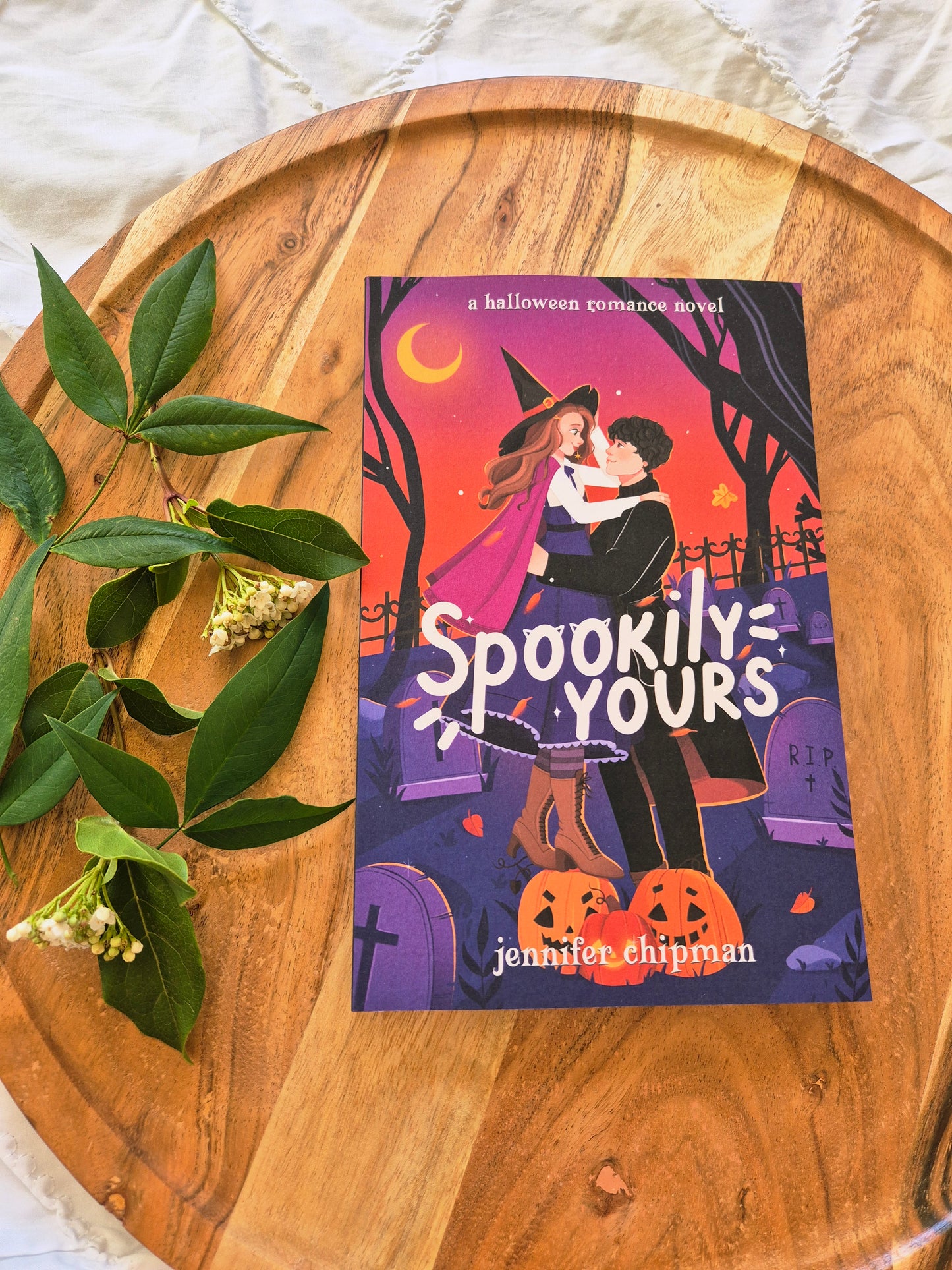 Spookily Yours by Jennifer Chipman (Witches of Pleasant Grove book 1)